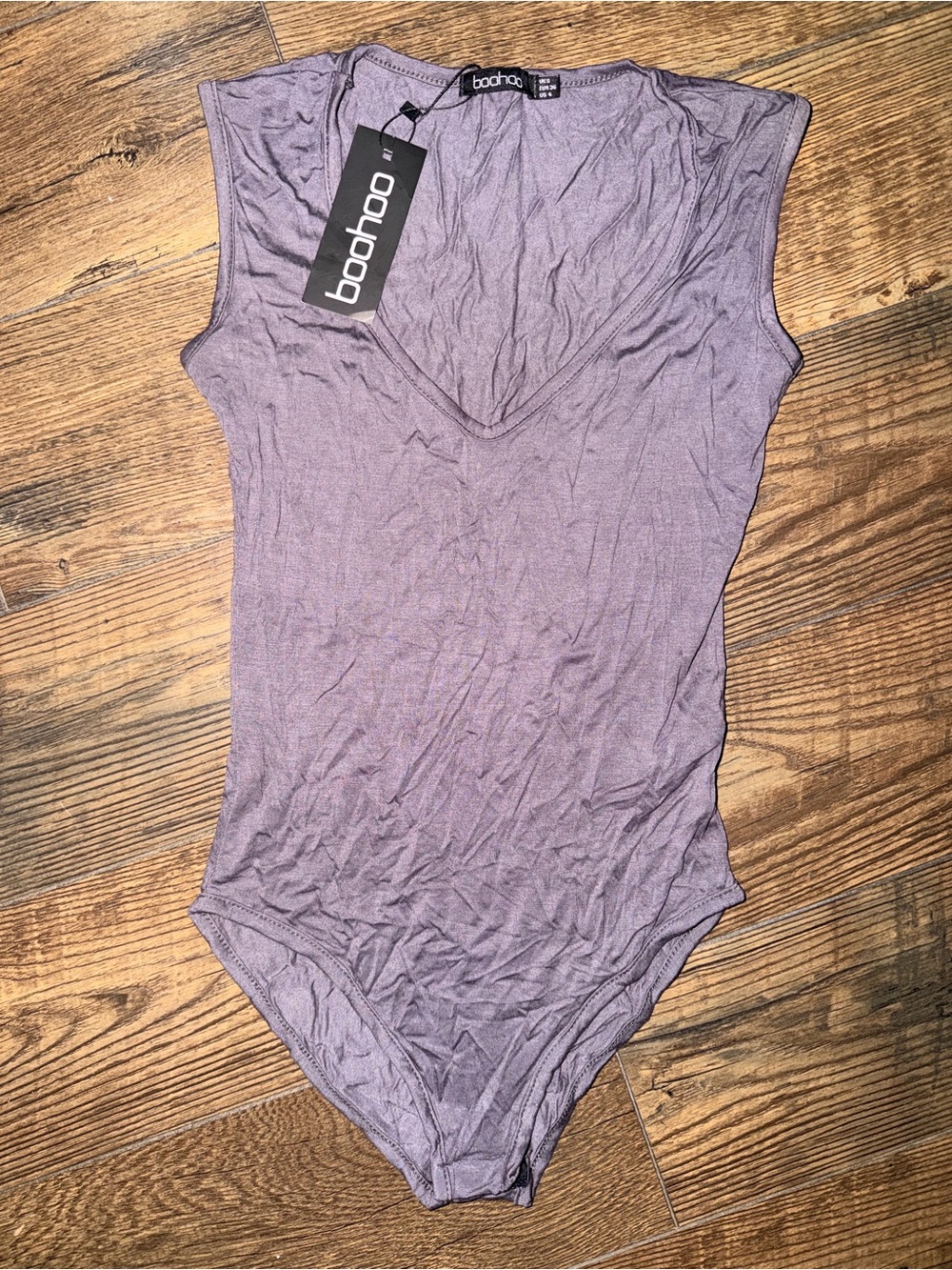 boohoo Purple V-Neck Cap Sleeve Bodysuit